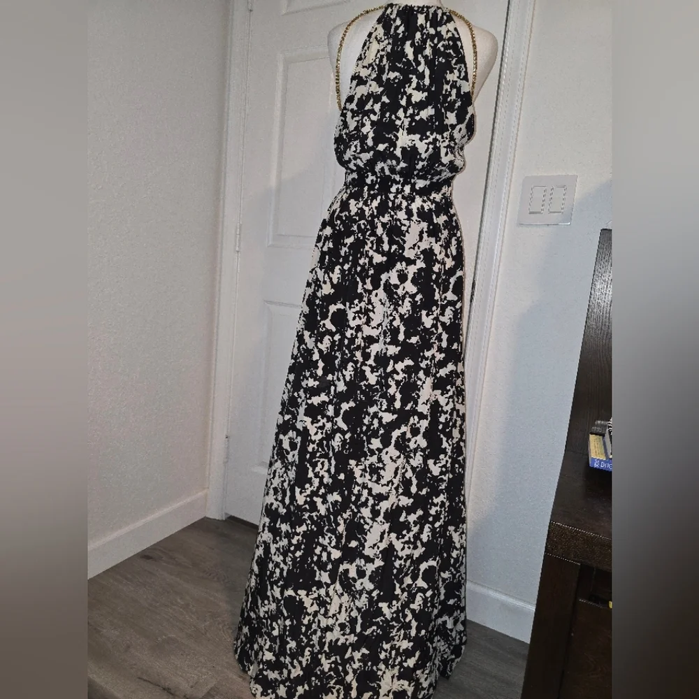 Balmain black and White Halter Maxi goddess style dress with golden chain on top - Picture 2 of 9